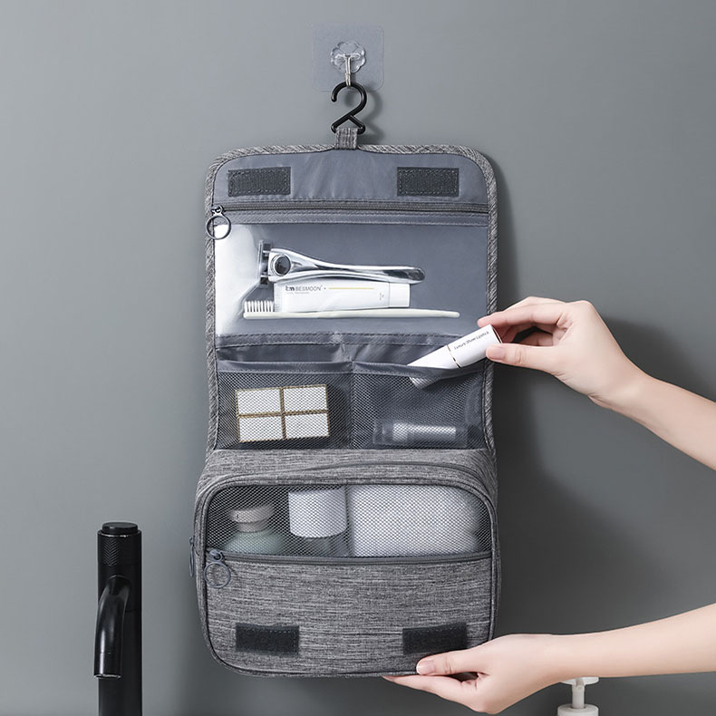 Bolsa de baño colgante