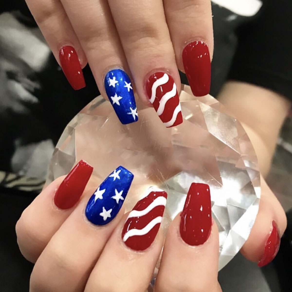 Puntas de uñas desmontables con estrellas a rayas